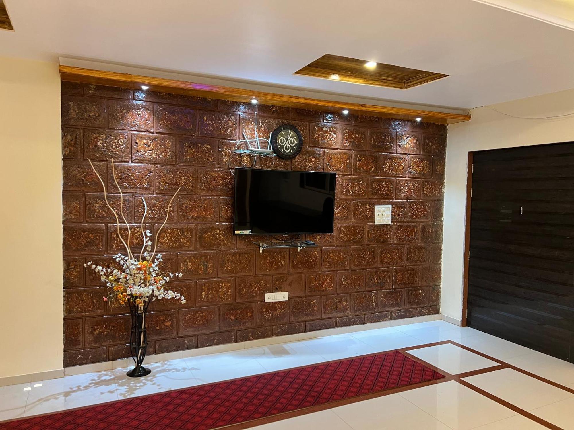 Hotel Shriyan Mahābaleshwar Buitenkant foto