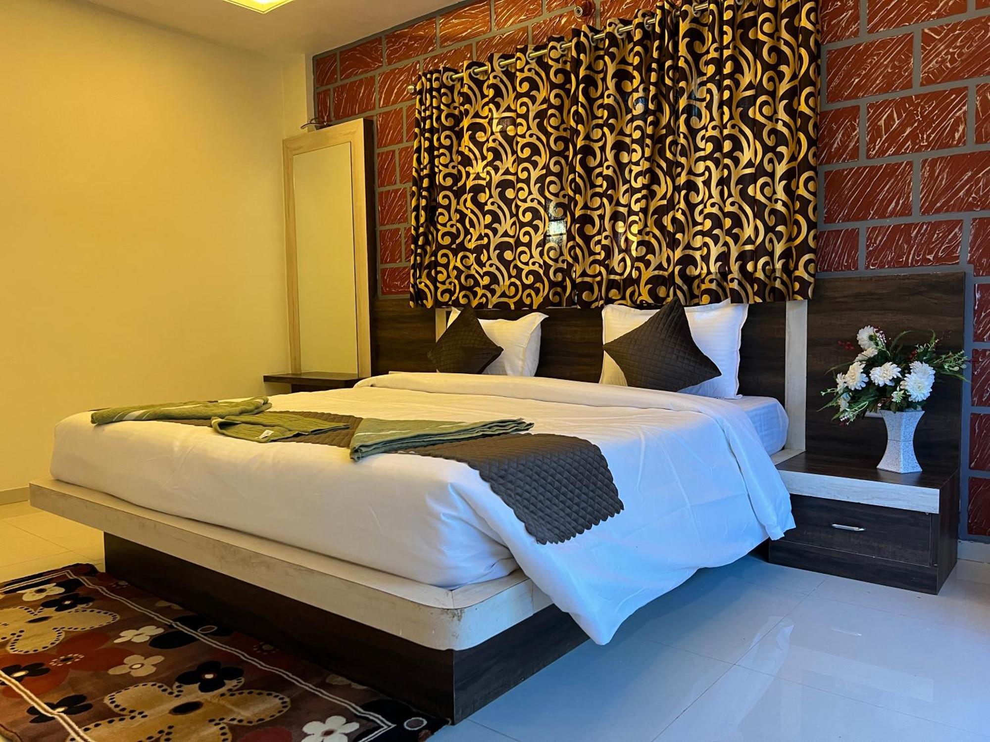 Hotel Shriyan Mahābaleshwar Buitenkant foto